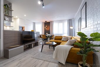 NA PREDAJ 3 IZBOVÝ BYT S VEĽKOU LODŽIOU PO KOMPLETNEJ REKONŠ - 2
