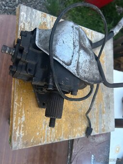 Domec riadenia W140 - 2
