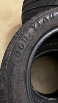 Pneu 205/55 r16 - 2