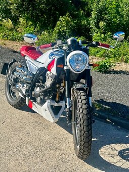 Nová štýlová motorka Mondial HPS - 2