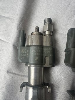 Vstrekovace N53B30A - 2