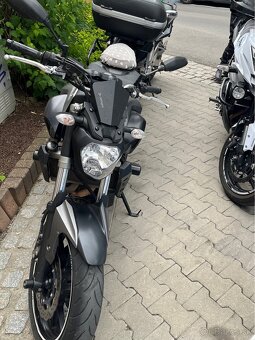 YAMAHA MT07 - 2