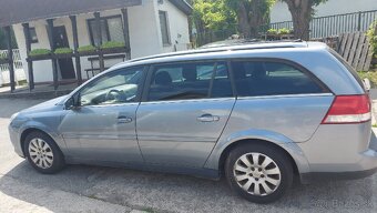 Predám Opel Vectra benzín - 2