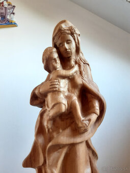 Drevená Madona s Ježiškom - 2