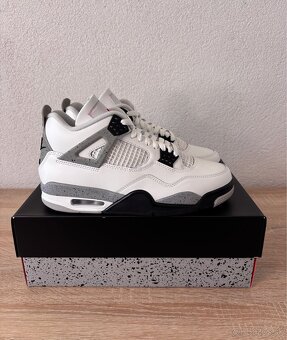 Air Jordan 4 White Cement - 2