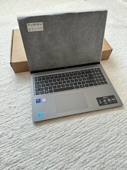 Acer Swift Go 16 (nový) - 2