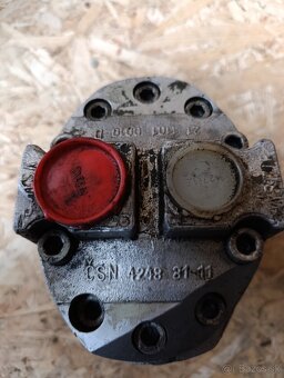 Predám hydraulicke čerpadlo v3s - 2