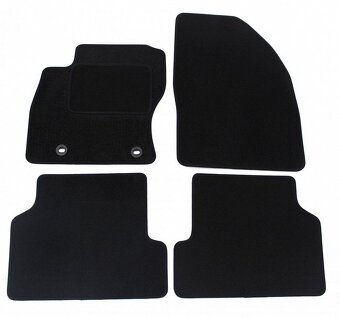 Nové koberce do Tivoli - 2