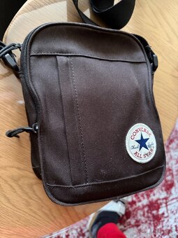 Predam naprsnu tašku CONVERSE ALL STAR - 2