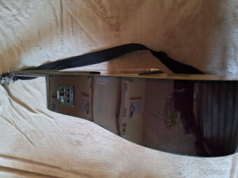 fender squier č.4 - 2