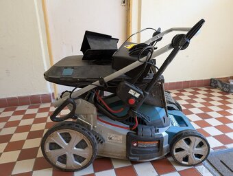 Predám el.kosačku Makita ELM4621 s pohonom - 2