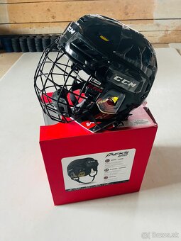 Predám prilbu CCM Tacks 210 Combo SR nová - 2
