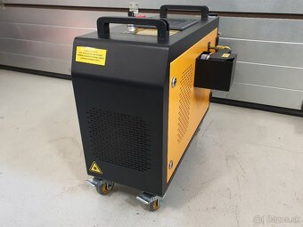 Čistiaci pulzný laser 300W, pulzná energia 5mJ - 2