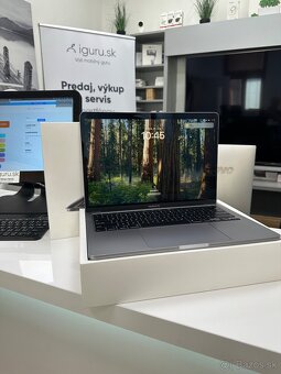 Apple MacBook Pro 13" (2017) | i5 | 8 GB RAM | 256 GB SSD | - 2