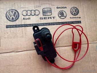 Zamok nadrze (Motorček) nádrže Audi/Volkswagen - 2