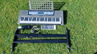 Klávesy Yamaha EZ-200, stojan, pedál, adaptér - 2