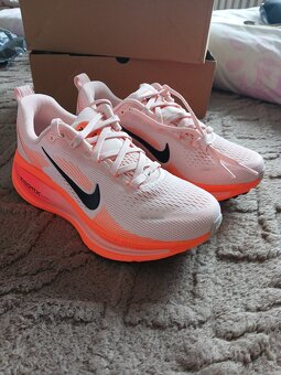 Nike VOMERO 18 - 2