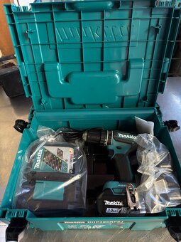 Aku skrutkovac makita - 2