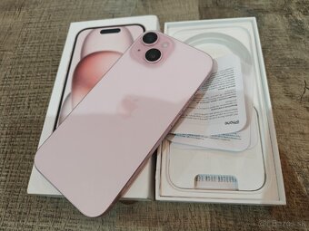 Apple iPhone 15 256GB - 2