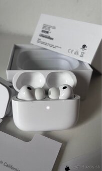 Apple AirPods 3 - 2