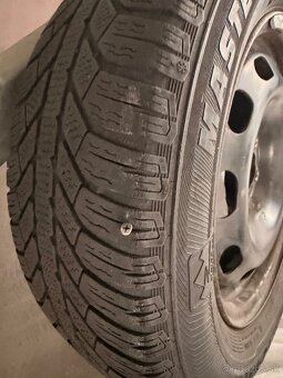 predam gumy a aj disky na golfa V - 2