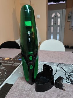 Ručný vysávač - 2