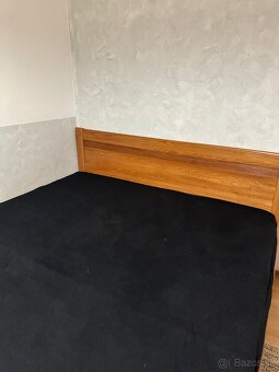 Masívna posteľ - 2