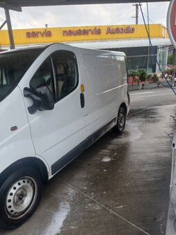 Opel vivaro - 2