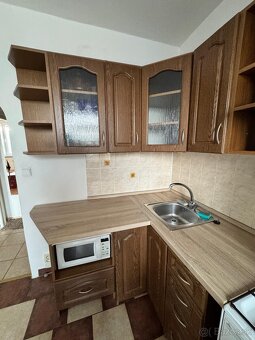 Kuchynská linka - 2