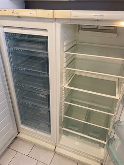 Predám chladničku a mrazničku - 2