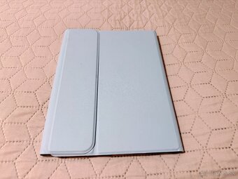 Apple IPad 10th & 11th generation obal s klávesnicou 10.9 - 2