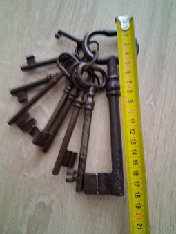 Predam stare kluče - 2