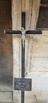 Ručne vyrábané náhrobne kríže - 2