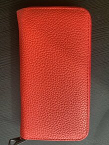 Červená peňaženka - 2