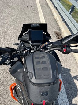 KTM SMT 890 - 2