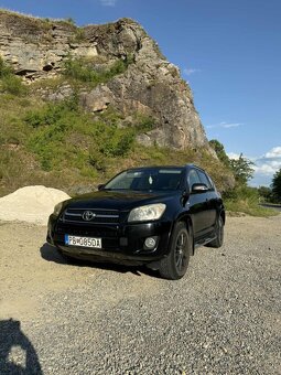 Predám toyotu rav4 2009 - 2
