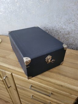 Kufrikový gramofon - 2