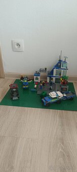 Nové lego -len poskladané - 2