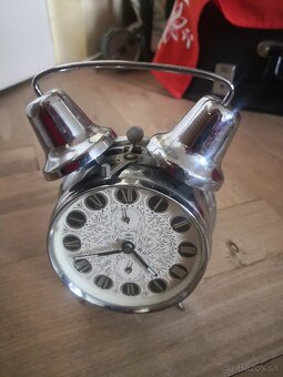 budik zachovalý plne funkčný 70 roky - 2