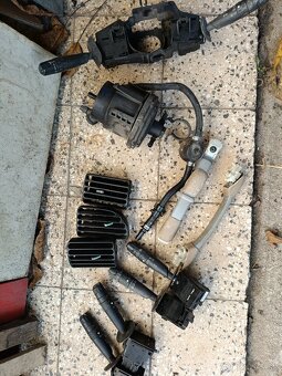 Predám páčky na Peugeot 406 - 2