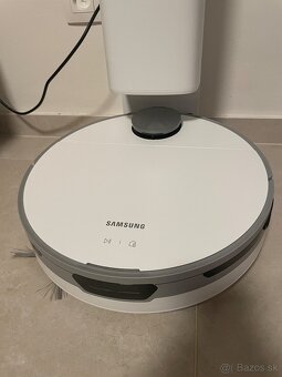 Predám robotický vysávač Samsung Jet Bot+ s príslušenstvom - 2