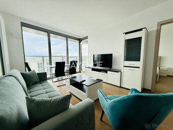 AVENUE | 2i byt s výhľadom na hrad v unikátnom projekte Euro - 2