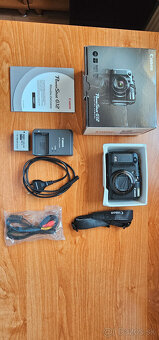 Canon PowerShot G12 - 2