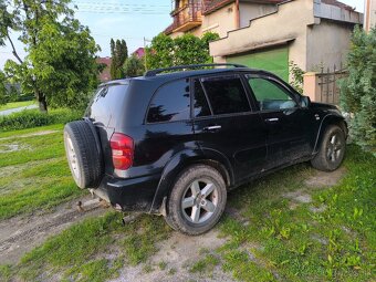 Toyota RAV4 - 2