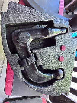 Ťažké zariadenie E60 - 2