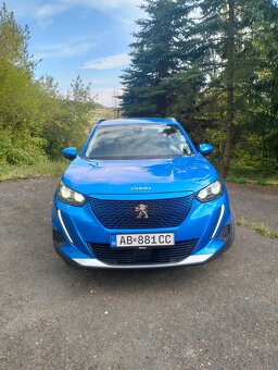 Elektromobil Peugeot e 2008.Allure vybava - 2