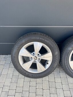 205/60 R16 nové letné pneu KUMHO na disku NEW VELORUM 4ks - 2