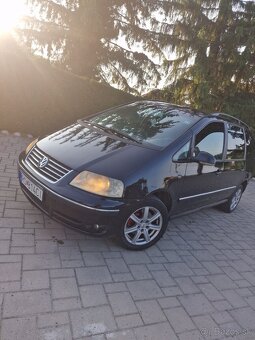 Vw sharan 1.9 tdi 85kw 7 miestni - 2