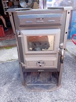 Predám kachle 10kw - 2