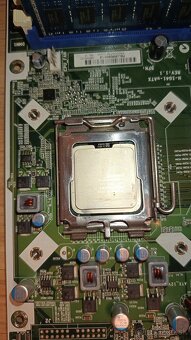 Predám dosku foxconn - 2